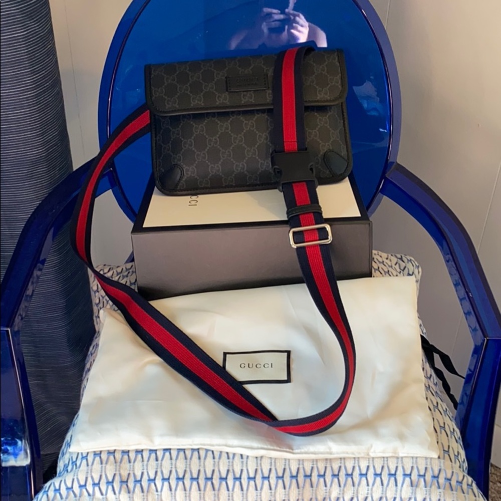 Gucci waist/shoulder/crossbody bag